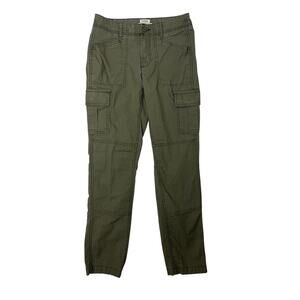 L.L. Bean Favorite Fit Women's Cargo Khaki Green Utility Pants sz 2 Outdoors